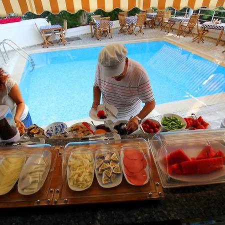 Hotel Eden Pyara 5*