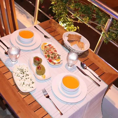 Eden Pyara Szálloda