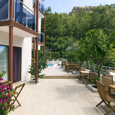 Eden Pyara Szálloda 5*