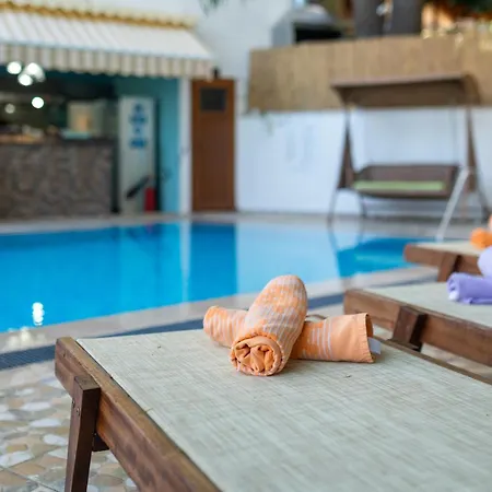 Szálloda Eden Pyara 5*