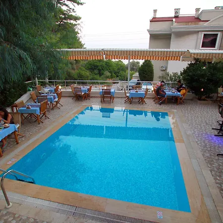 Hotel Eden Pyara 5*
