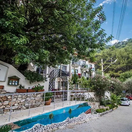 Ξενοδοχείο Eden Pyara 5*